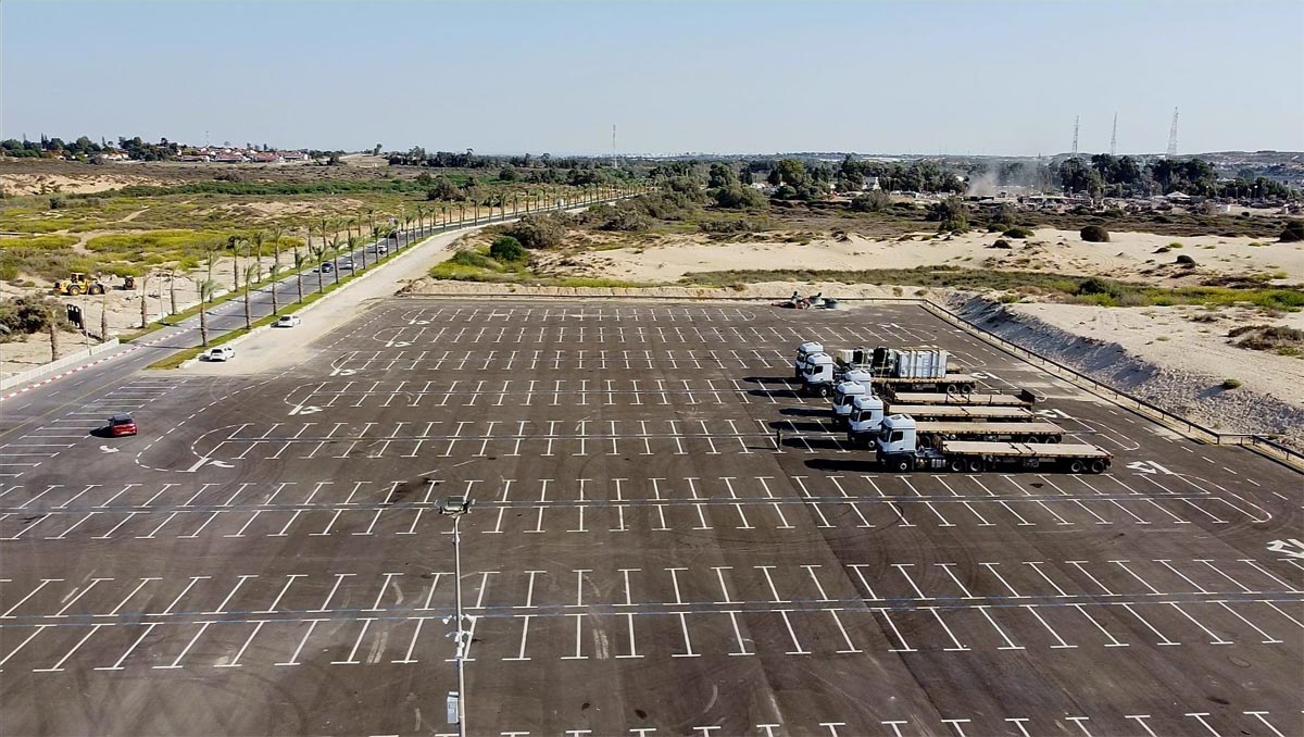 Парковка на пляже Зиким